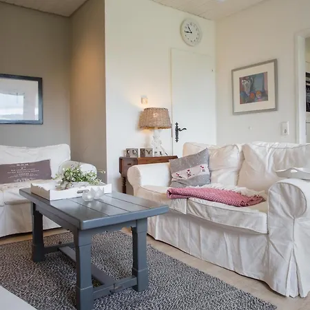 Holiday home An Der Hoehe 10